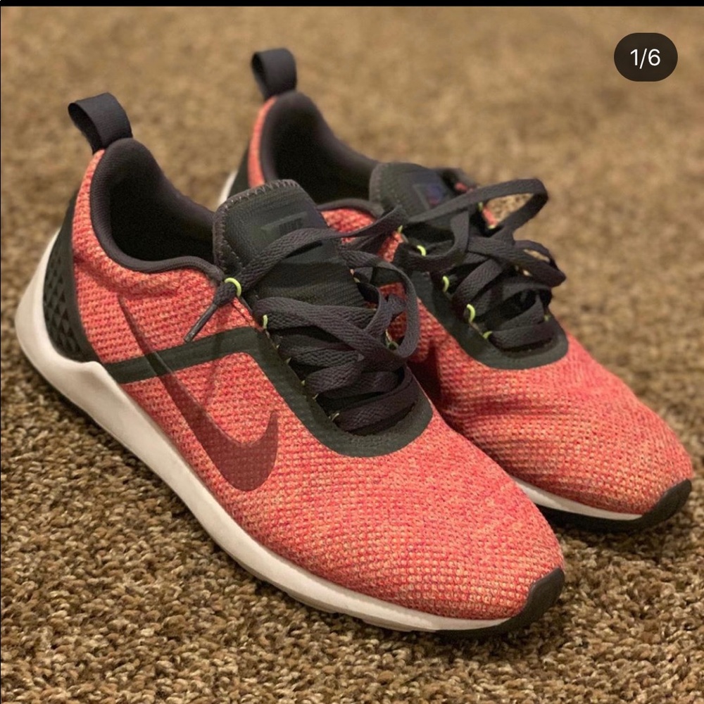 NIKE LUNARESTOA 2 BRIGHT CRIMSON